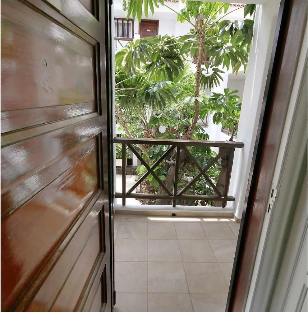 Parque Santiago I 222 By Tenerife Rental & Sales Playa de las Americas  0*, Playa de las Americas (Tenerife)